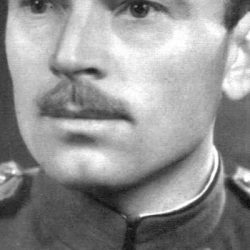 1945